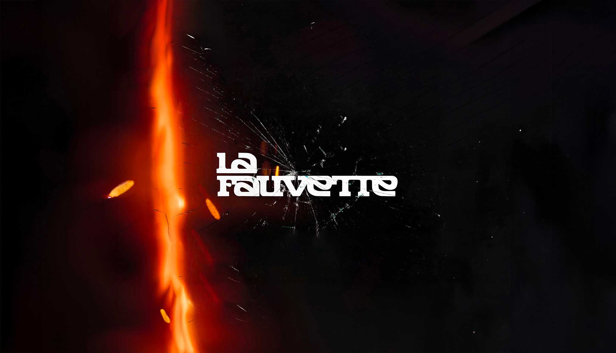La Fauvette - Scène de collage d'affiches